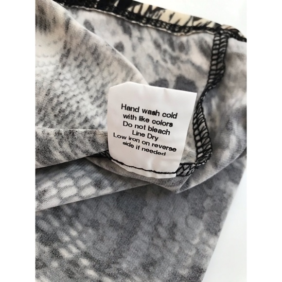 Notations Woman Beaded Front Top    2X - Picture 9 of 10